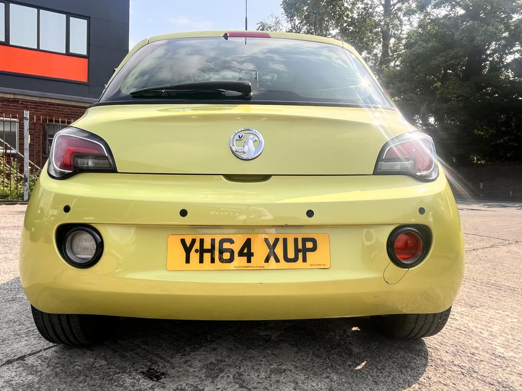 Vauxhall ADAM 1.2 16v GLAM Hatchback 3dr Petrol Manual Euro 5 (70 ps)