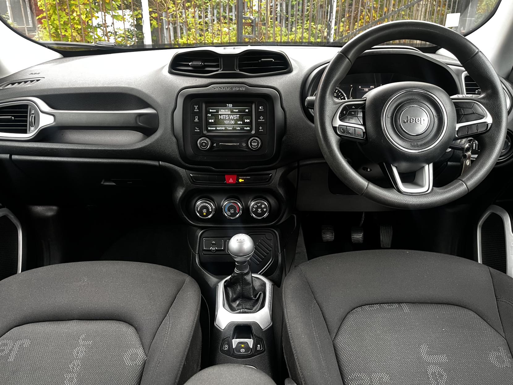 Jeep Renegade 1.6 E-TorQ Sport SUV 5dr Petrol Manual Euro 6 (s/s) (110 ps)