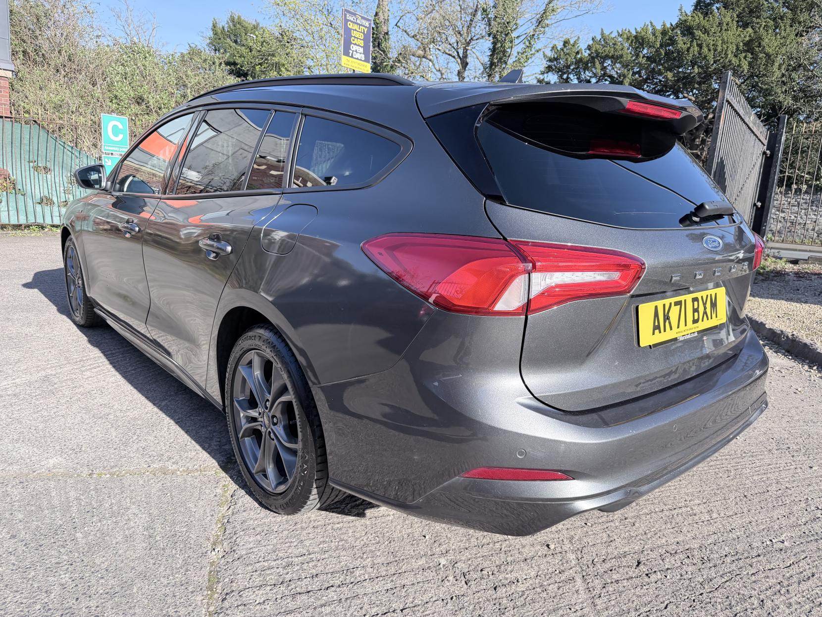 Ford Focus 1.5 EcoBlue ST-Line Estate 5dr Diesel Manual Euro 6 (s/s) (120 ps)