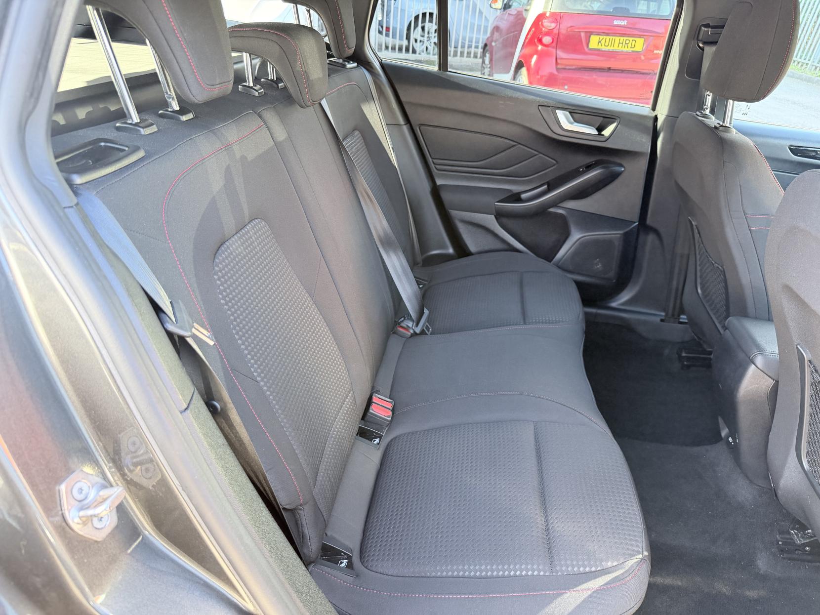 Ford Focus 1.5 EcoBlue ST-Line Estate 5dr Diesel Manual Euro 6 (s/s) (120 ps)