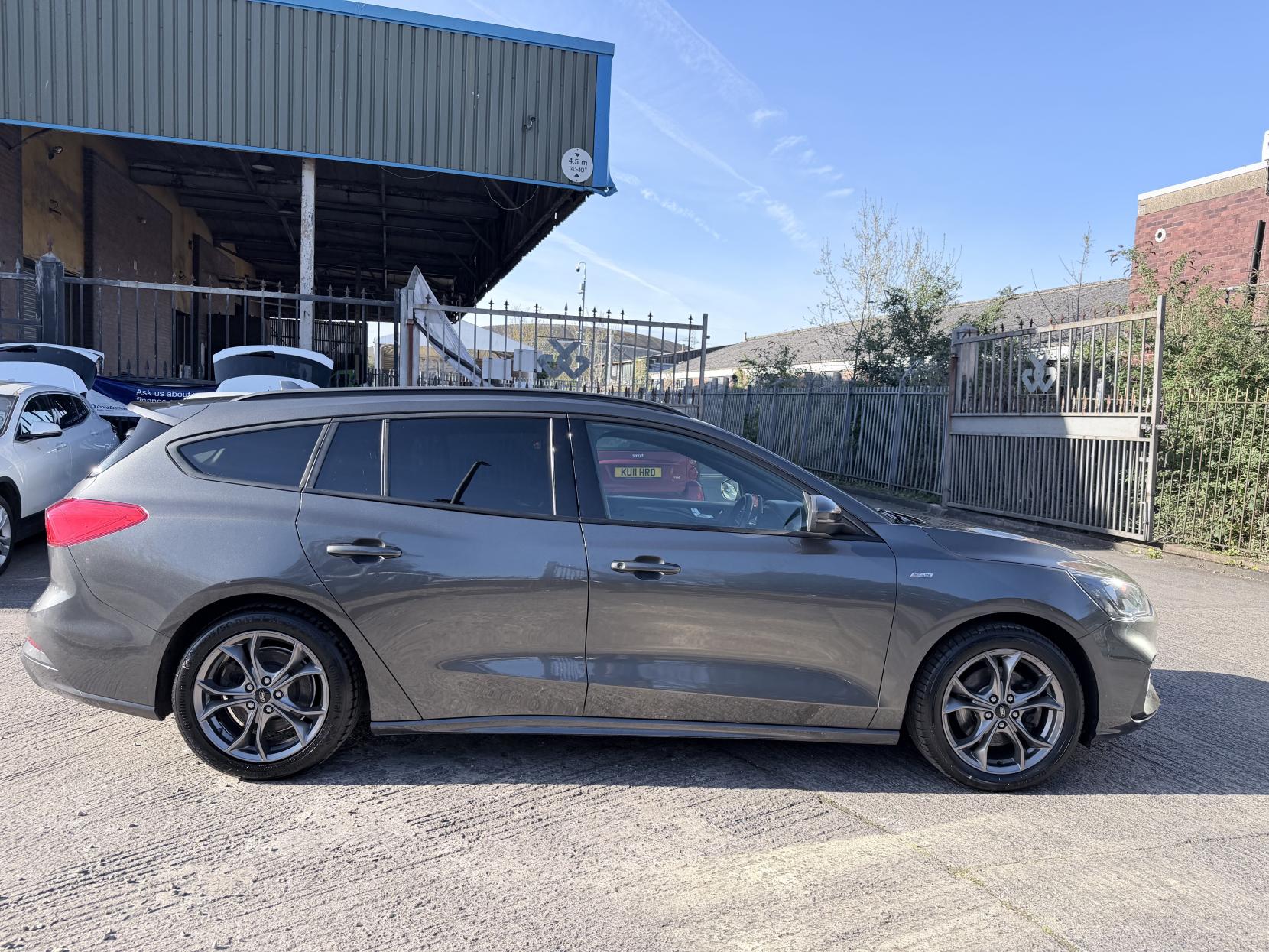 Ford Focus 1.5 EcoBlue ST-Line Estate 5dr Diesel Manual Euro 6 (s/s) (120 ps)