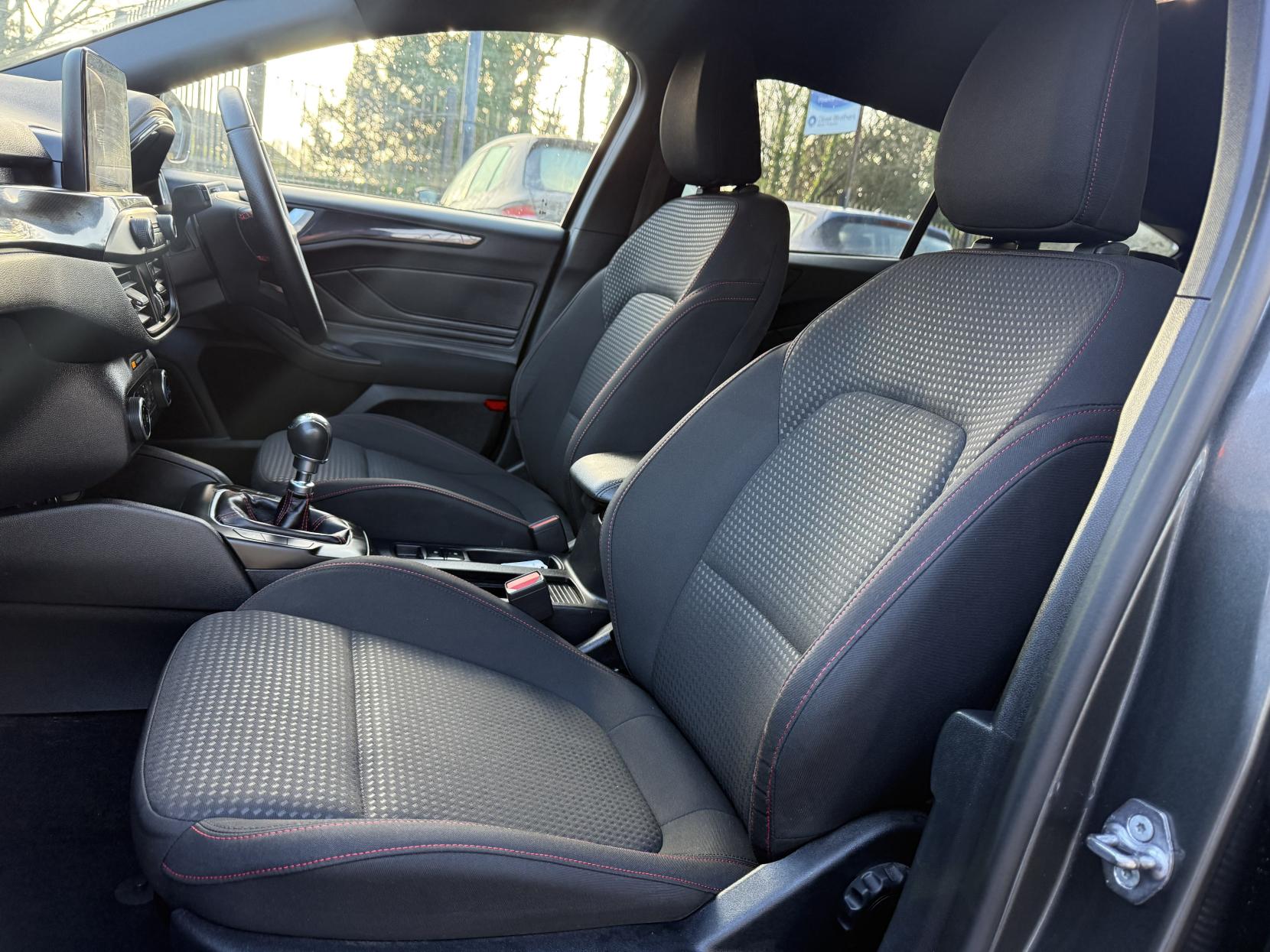 Ford Focus 1.5 EcoBlue ST-Line Estate 5dr Diesel Manual Euro 6 (s/s) (120 ps)