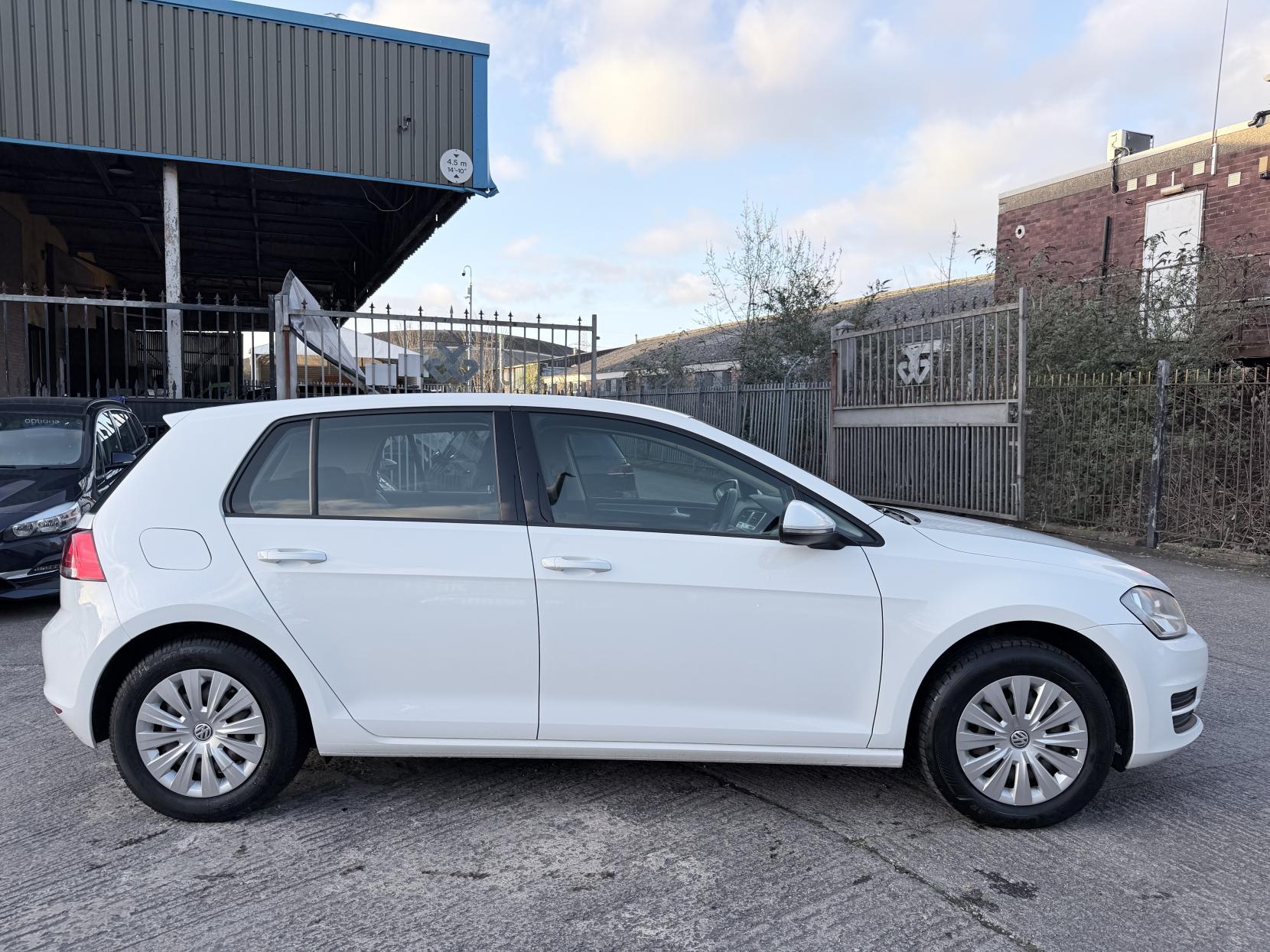 Volkswagen Golf 1.2 TSI BlueMotion Tech S Hatchback 5dr Petrol Manual Euro 6 (s/s) (85 ps)