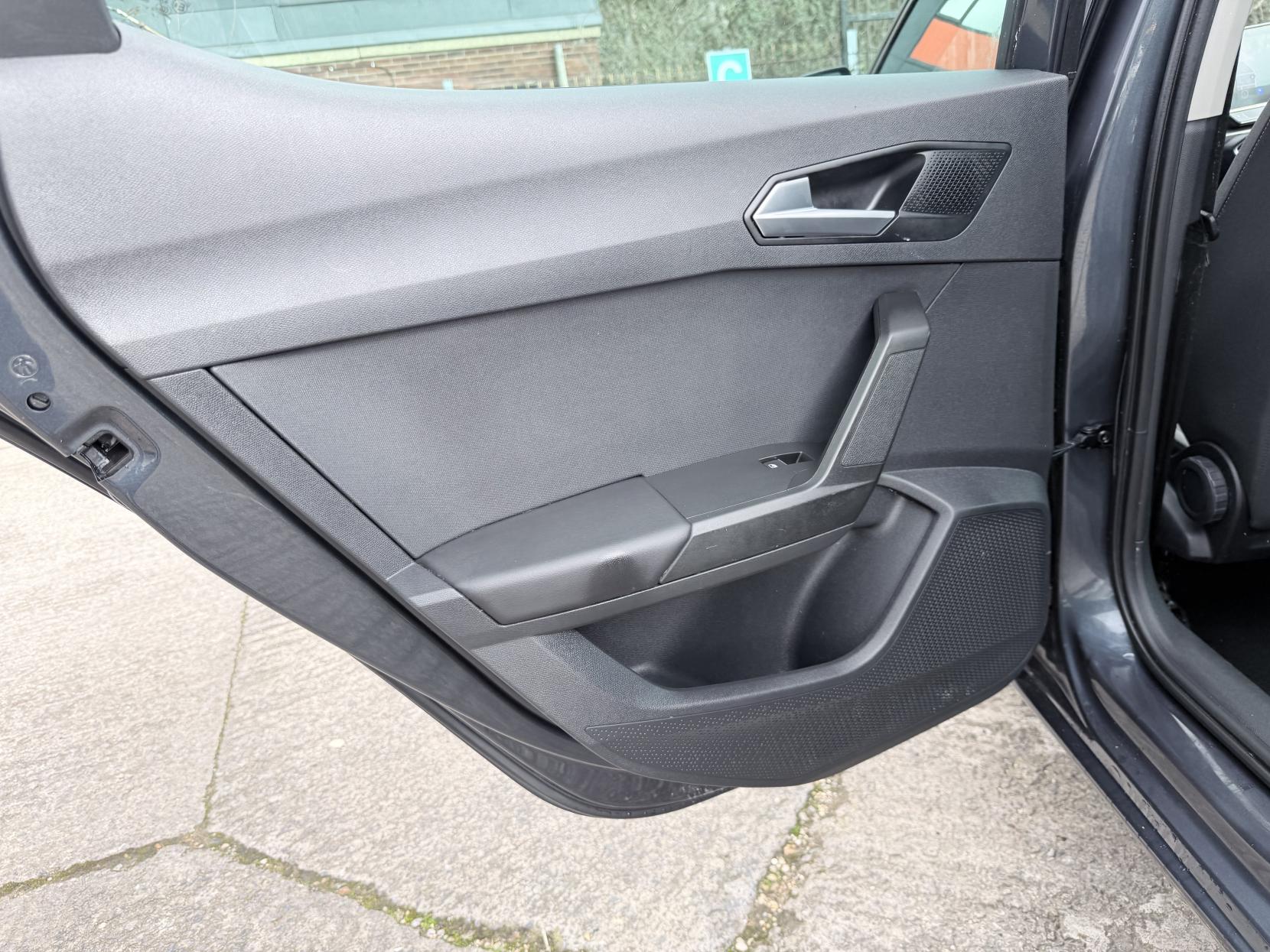 SEAT Leon 1.0 TSI SE Dynamic Hatchback 5dr Petrol Manual Euro 6 (s/s) (110 ps)