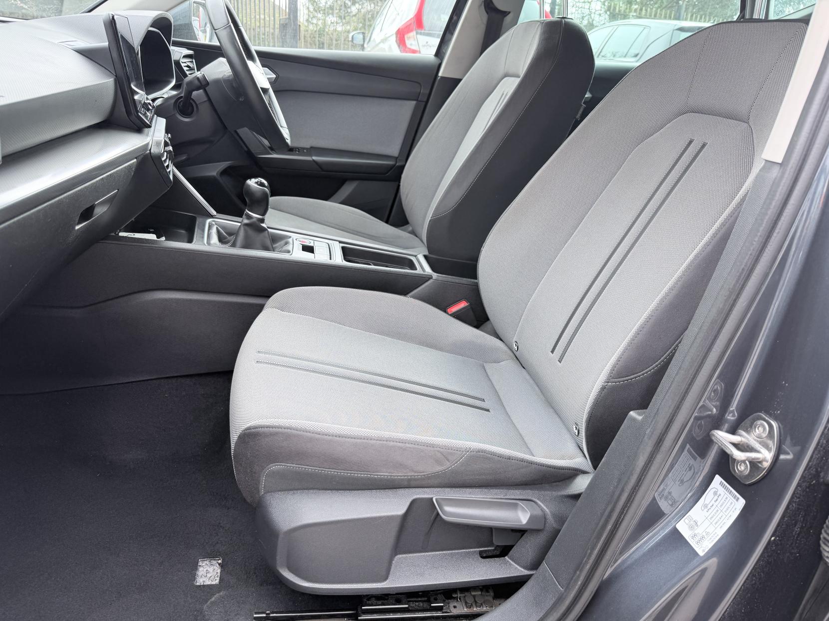 SEAT Leon 1.0 TSI SE Dynamic Hatchback 5dr Petrol Manual Euro 6 (s/s) (110 ps)