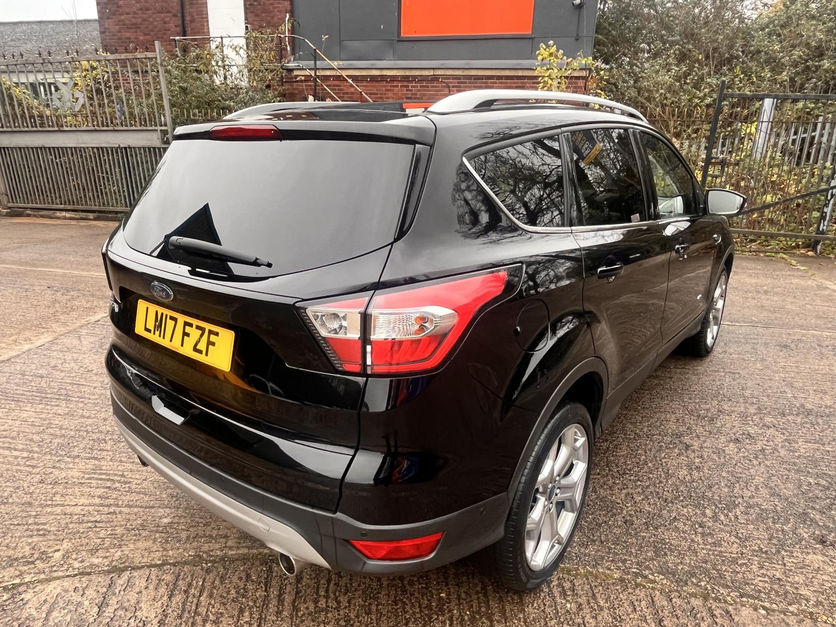 Ford Kuga 2.0 TDCi Titanium SUV 5dr Diesel Powershift AWD Euro 6 (s/s) (180 ps)