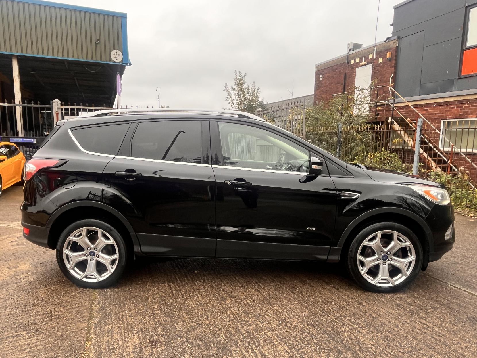 Ford Kuga 2.0 TDCi Titanium SUV 5dr Diesel Powershift AWD Euro 6 (s/s) (180 ps)