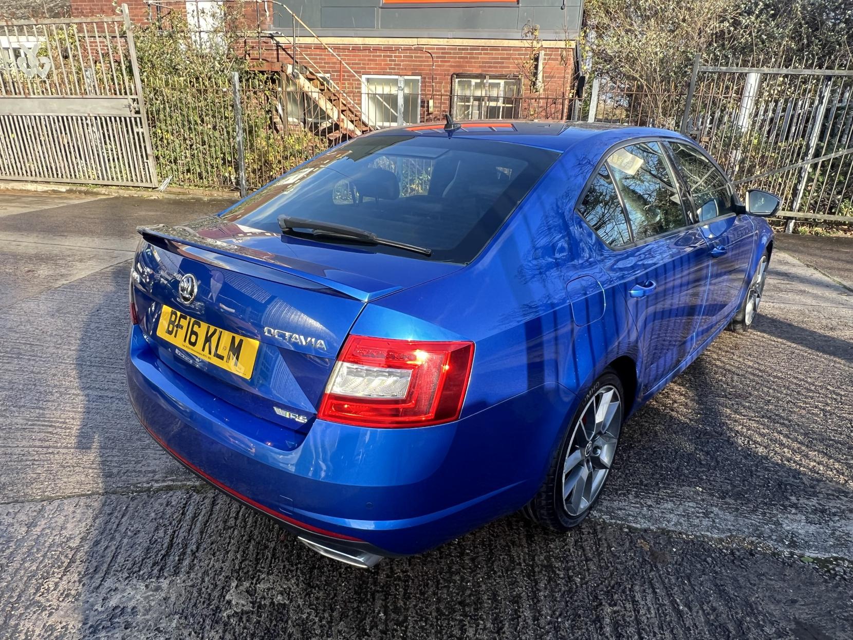 Skoda Octavia 2.0 TDI vRS Hatchback 5dr Diesel DSG 4WD Euro 6 (s/s) (SNav) (184 ps)