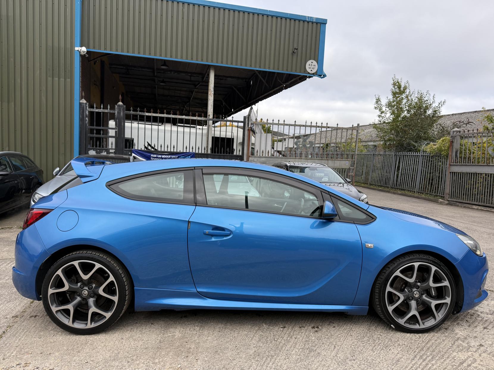 Vauxhall Astra GTC 2.0T VXR Coupe 3dr Petrol Manual Euro 5 (s/s) (280 ps)