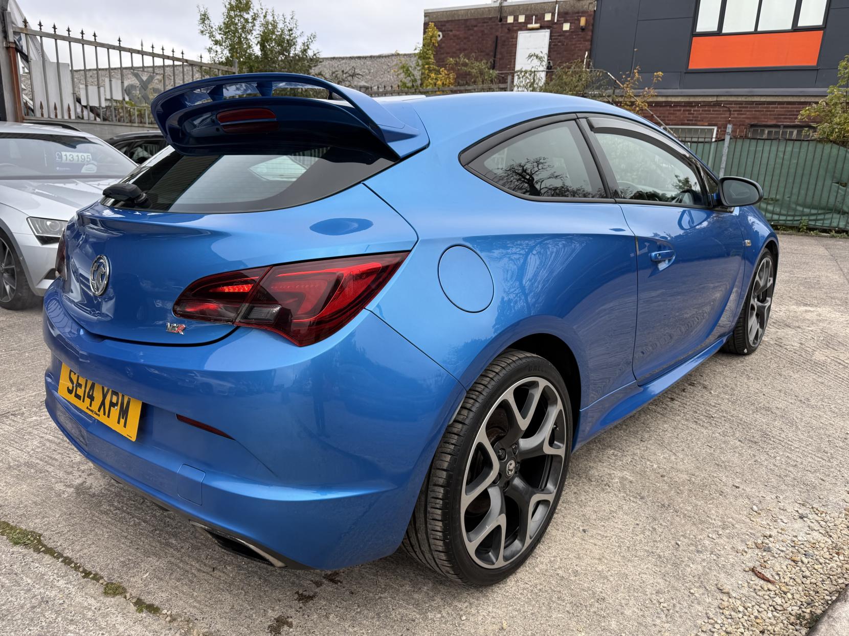 Vauxhall Astra GTC 2.0T VXR Coupe 3dr Petrol Manual Euro 5 (s/s) (280 ps)