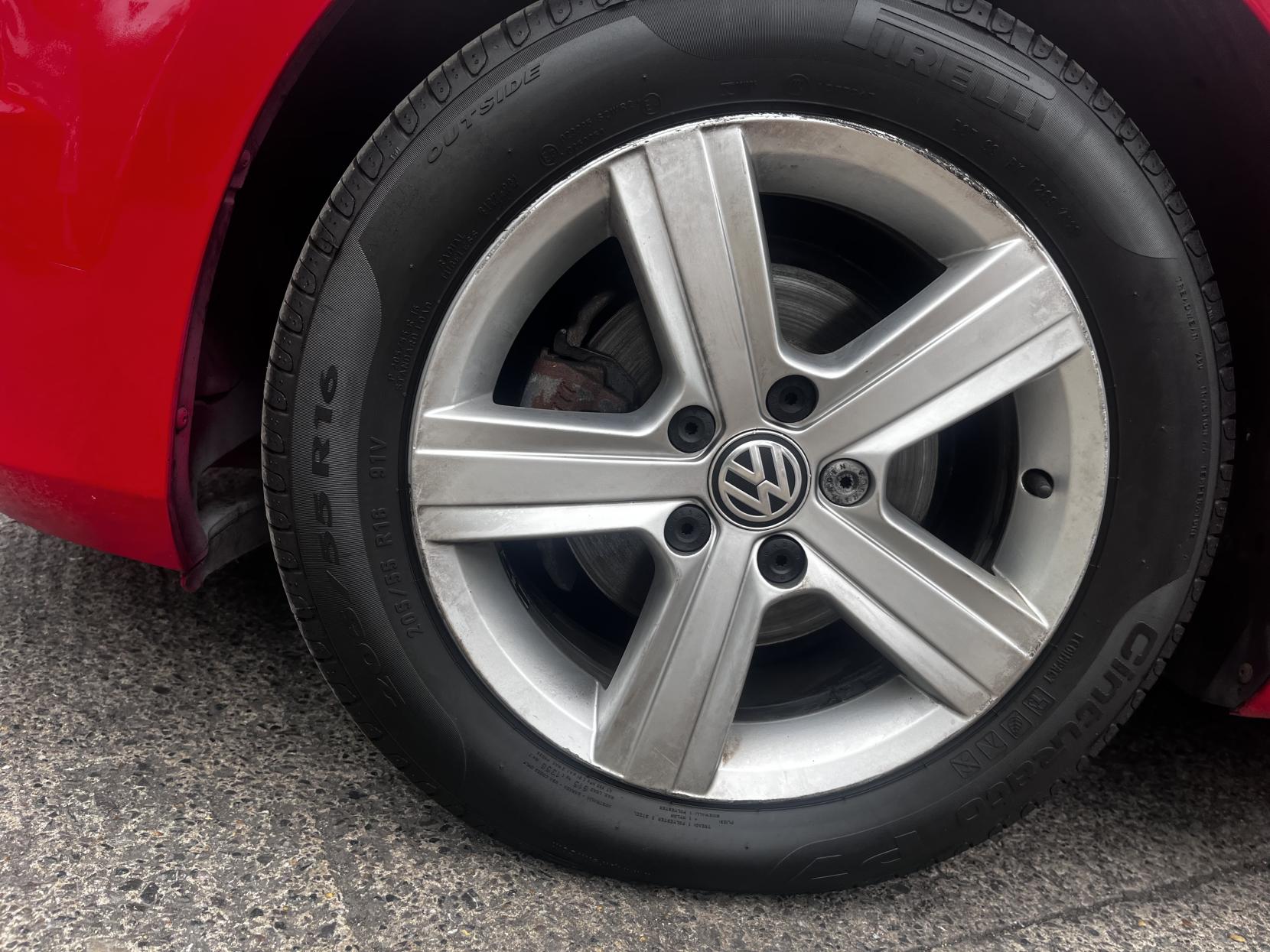 Volkswagen Golf 1.6 TDI BlueMotion Tech Match Hatchback 5dr Diesel DSG Euro 5 (s/s) (105 ps)