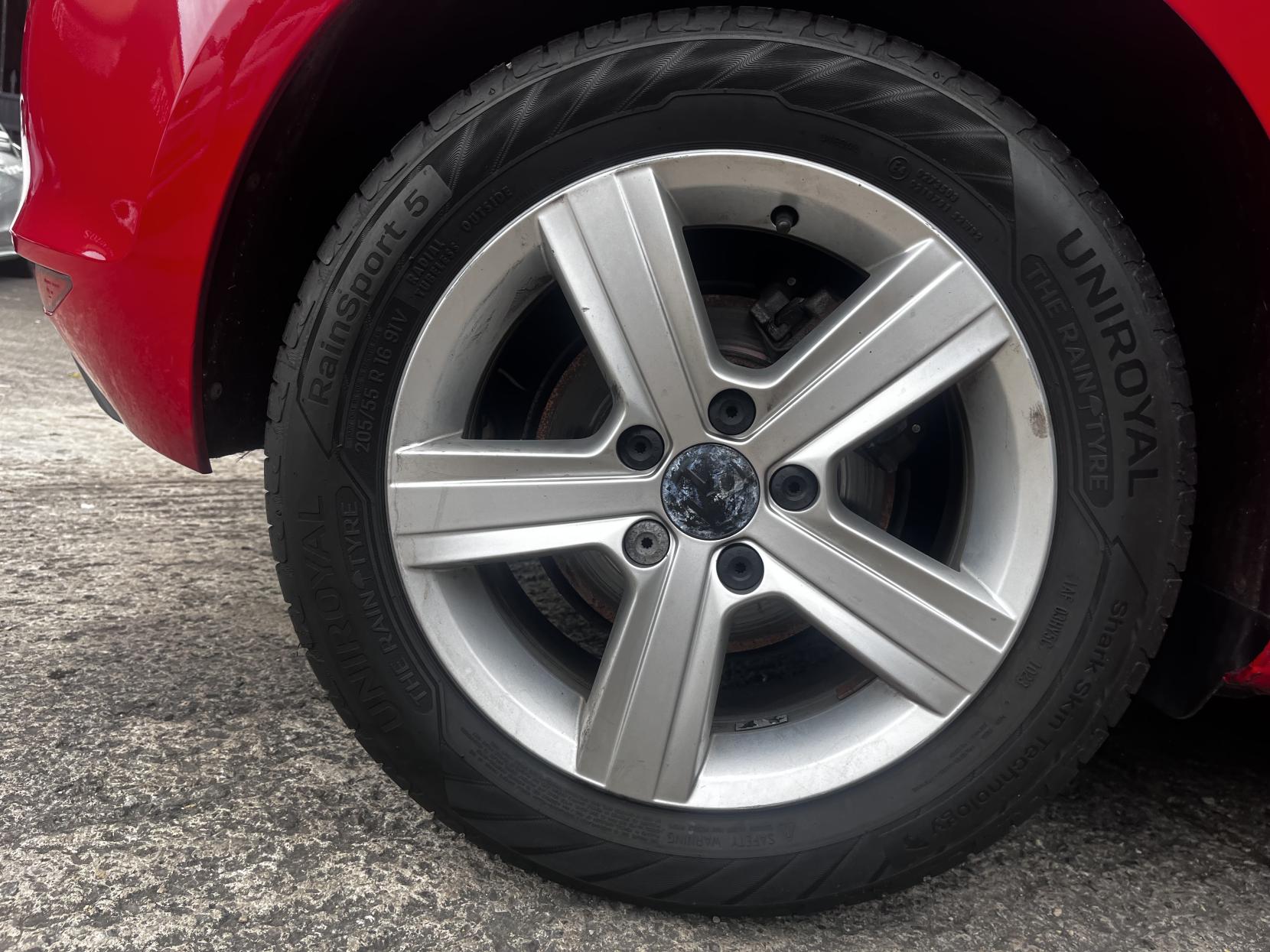 Volkswagen Golf 1.6 TDI BlueMotion Tech Match Hatchback 5dr Diesel DSG Euro 5 (s/s) (105 ps)