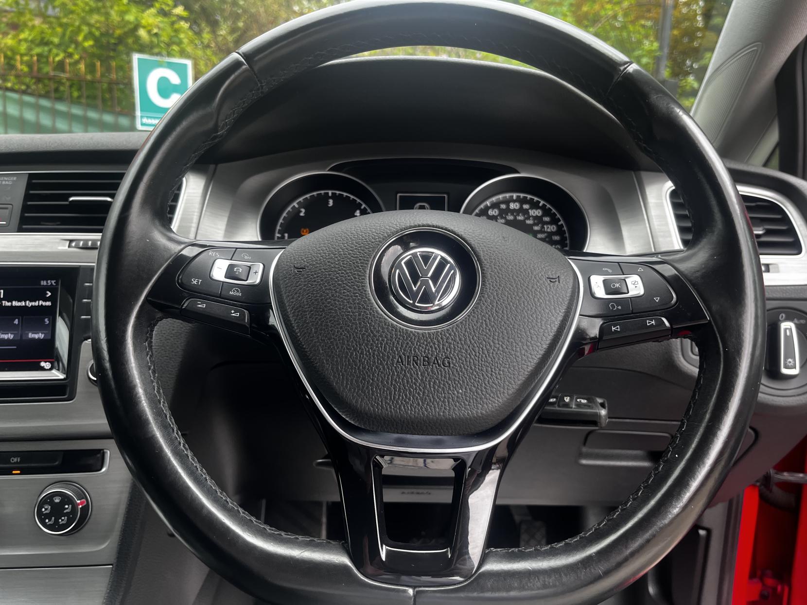 Volkswagen Golf 1.6 TDI BlueMotion Tech Match Hatchback 5dr Diesel DSG Euro 5 (s/s) (105 ps)