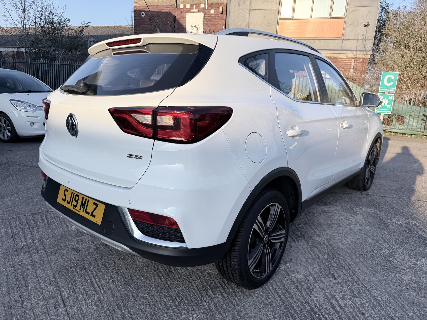 MG MG ZS 1.5 VTi-TECH Exclusive SUV 5dr Petrol Manual Euro 6 (s/s) (106 ps)