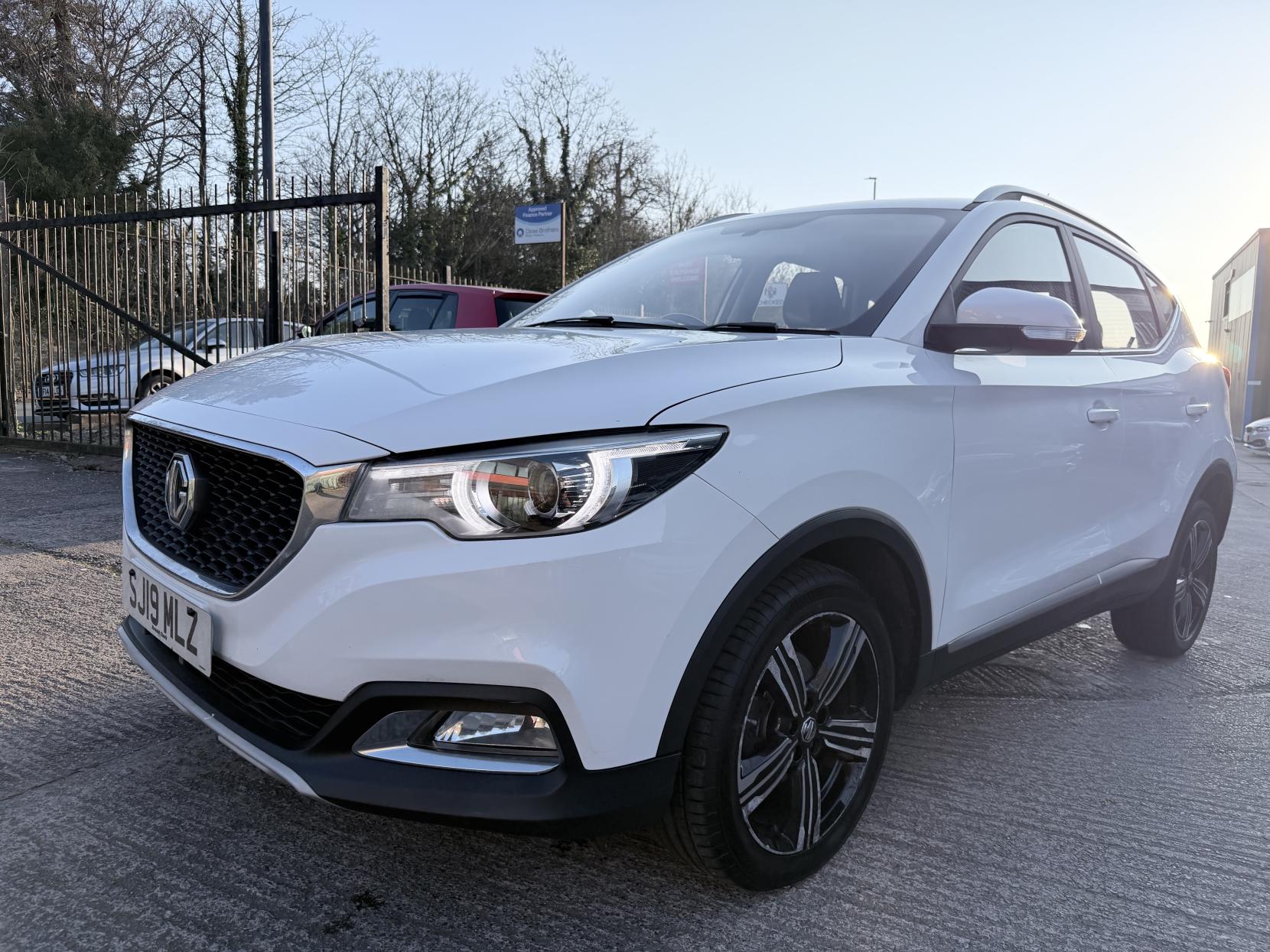 MG MG ZS 1.5 VTi-TECH Exclusive SUV 5dr Petrol Manual Euro 6 (s/s) (106 ps)