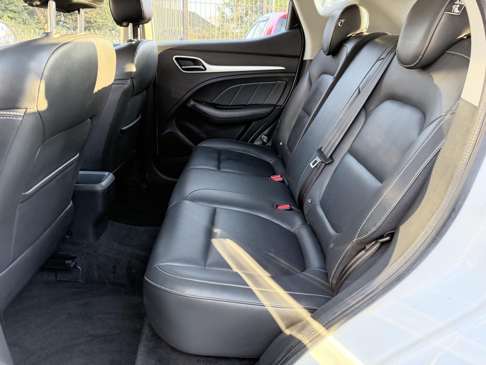 MG MG ZS 1.5 VTi-TECH Exclusive SUV 5dr Petrol Manual Euro 6 (s/s) (106 ps)