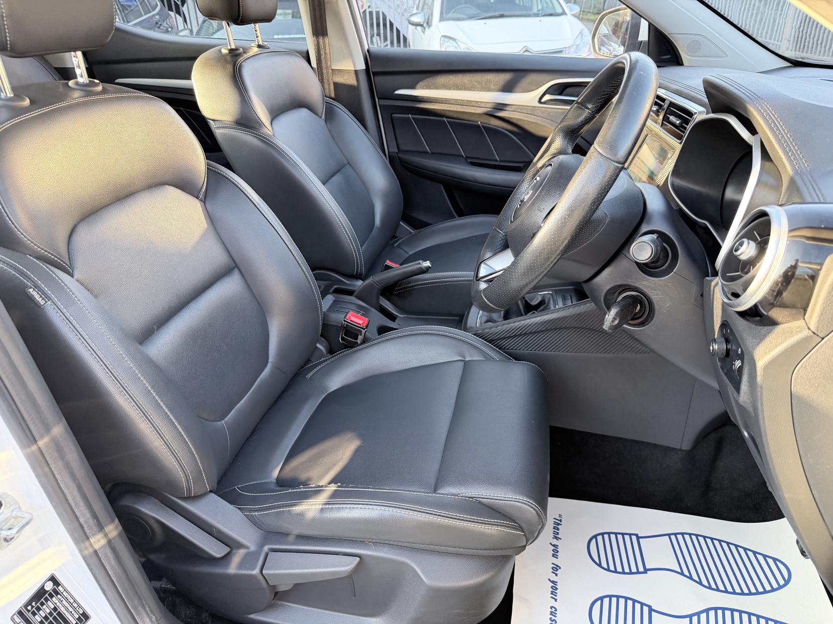 MG MG ZS 1.5 VTi-TECH Exclusive SUV 5dr Petrol Manual Euro 6 (s/s) (106 ps)