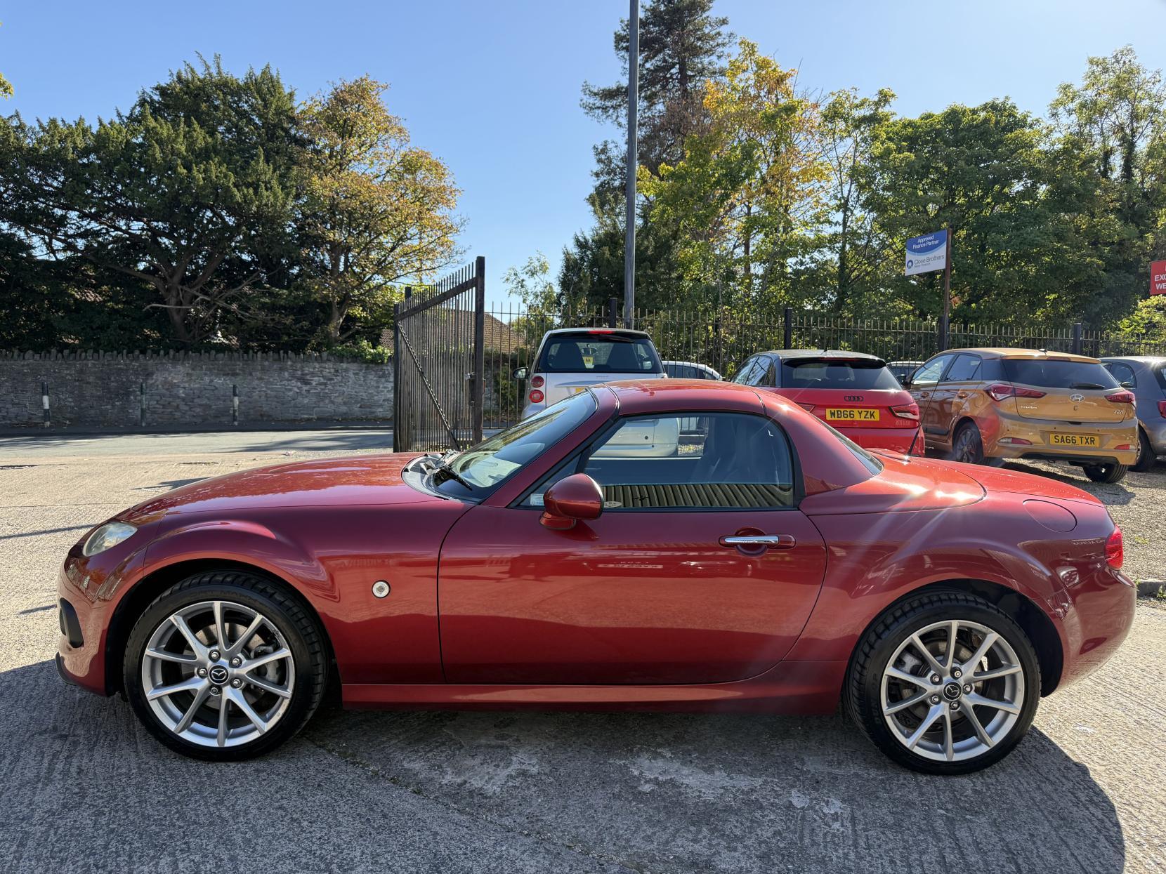 Mazda MX-5 2.0i Sport Tech Roadster 2dr Petrol Manual Euro 5 (160 ps)