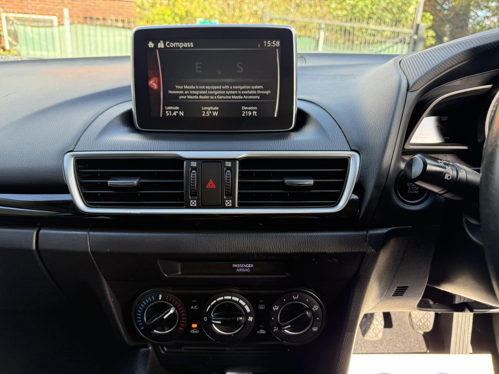 Mazda Mazda3 1.5 SKYACTIV-G SE Hatchback 5dr Petrol Manual Euro 5 (s/s) (100 ps)