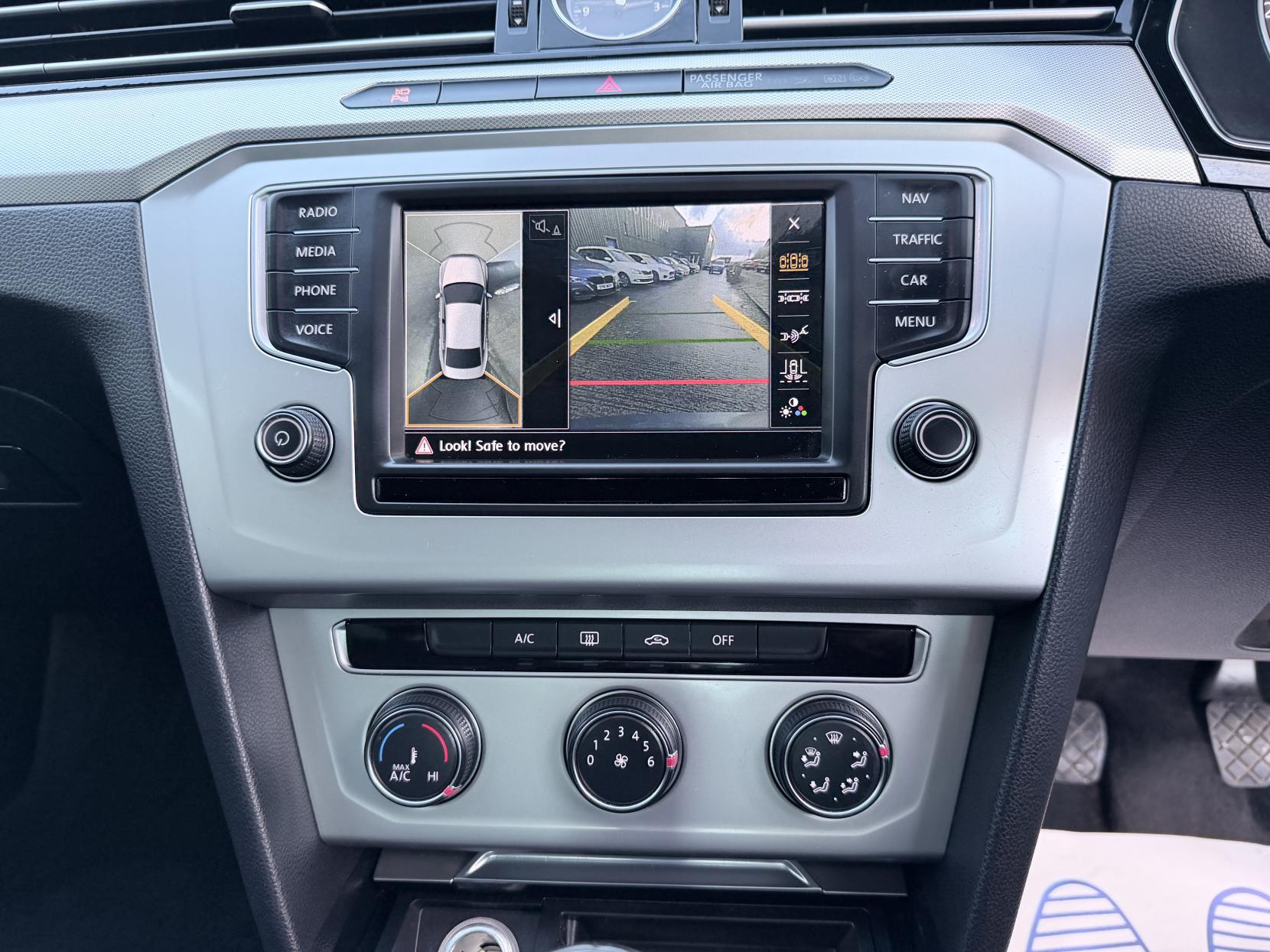 Volkswagen Passat 2.0 TDI BlueMotion Tech SE Business Saloon 4dr Diesel Manual Euro 6 (s/s) (150 ps)