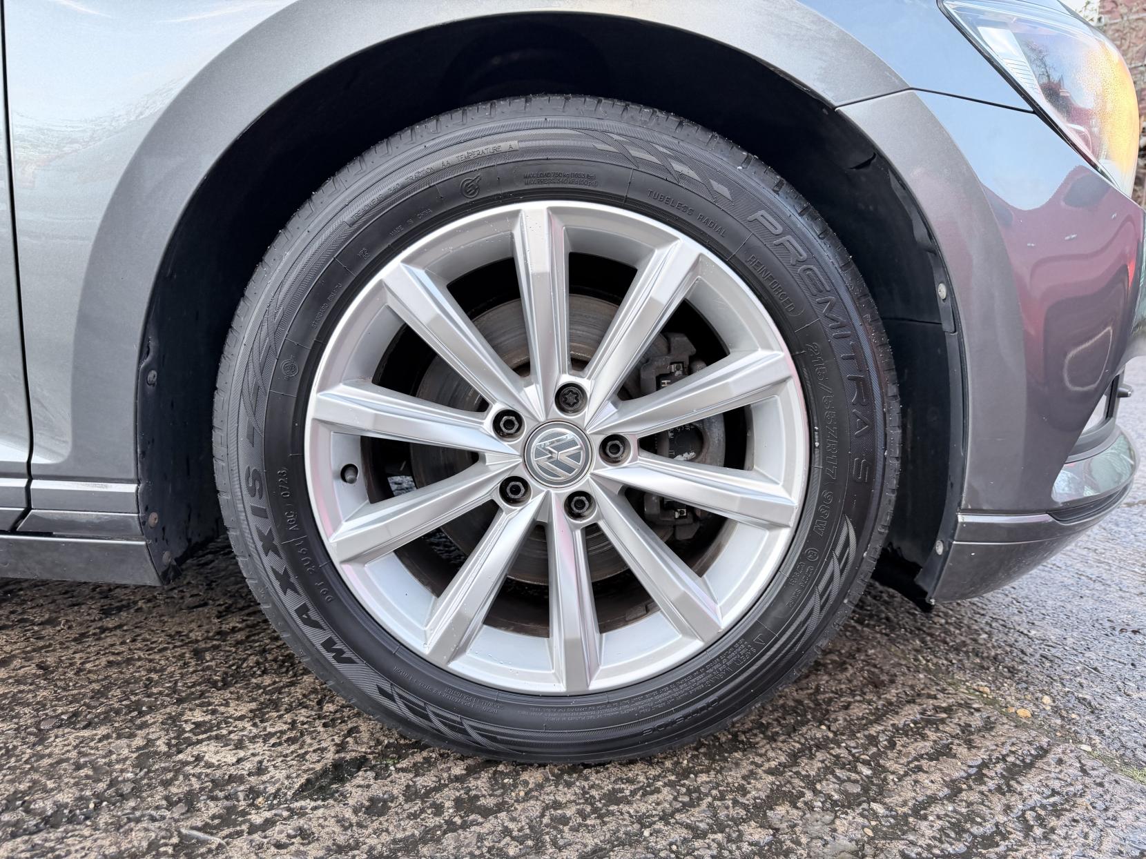 Volkswagen Passat 2.0 TDI BlueMotion Tech SE Business Saloon 4dr Diesel Manual Euro 6 (s/s) (150 ps)