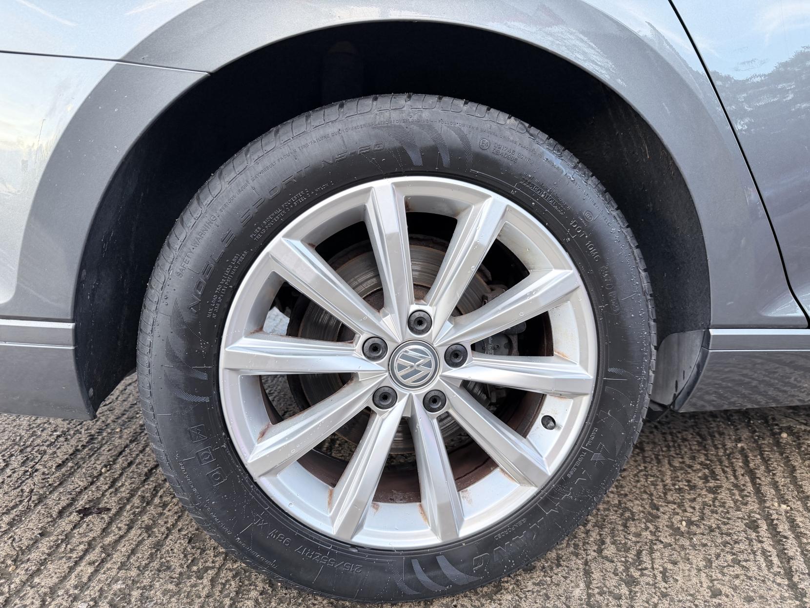 Volkswagen Passat 2.0 TDI BlueMotion Tech SE Business Saloon 4dr Diesel Manual Euro 6 (s/s) (150 ps)