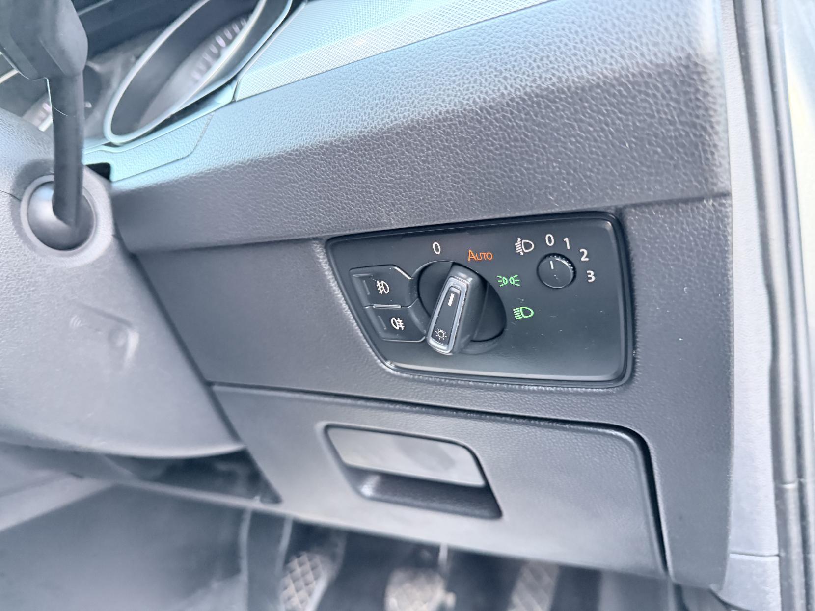 Volkswagen Passat 2.0 TDI BlueMotion Tech SE Business Saloon 4dr Diesel Manual Euro 6 (s/s) (150 ps)