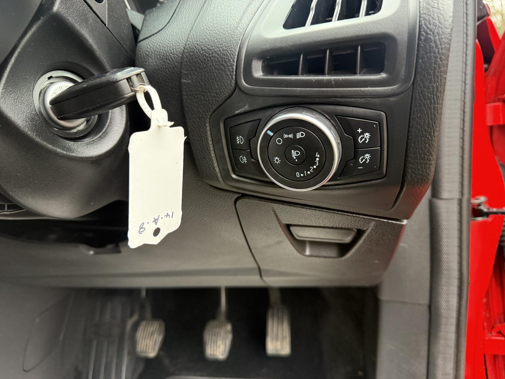 Ford Focus 1.0T EcoBoost Zetec Edition Hatchback 5dr Petrol Manual Euro 6 (s/s) (125 ps)