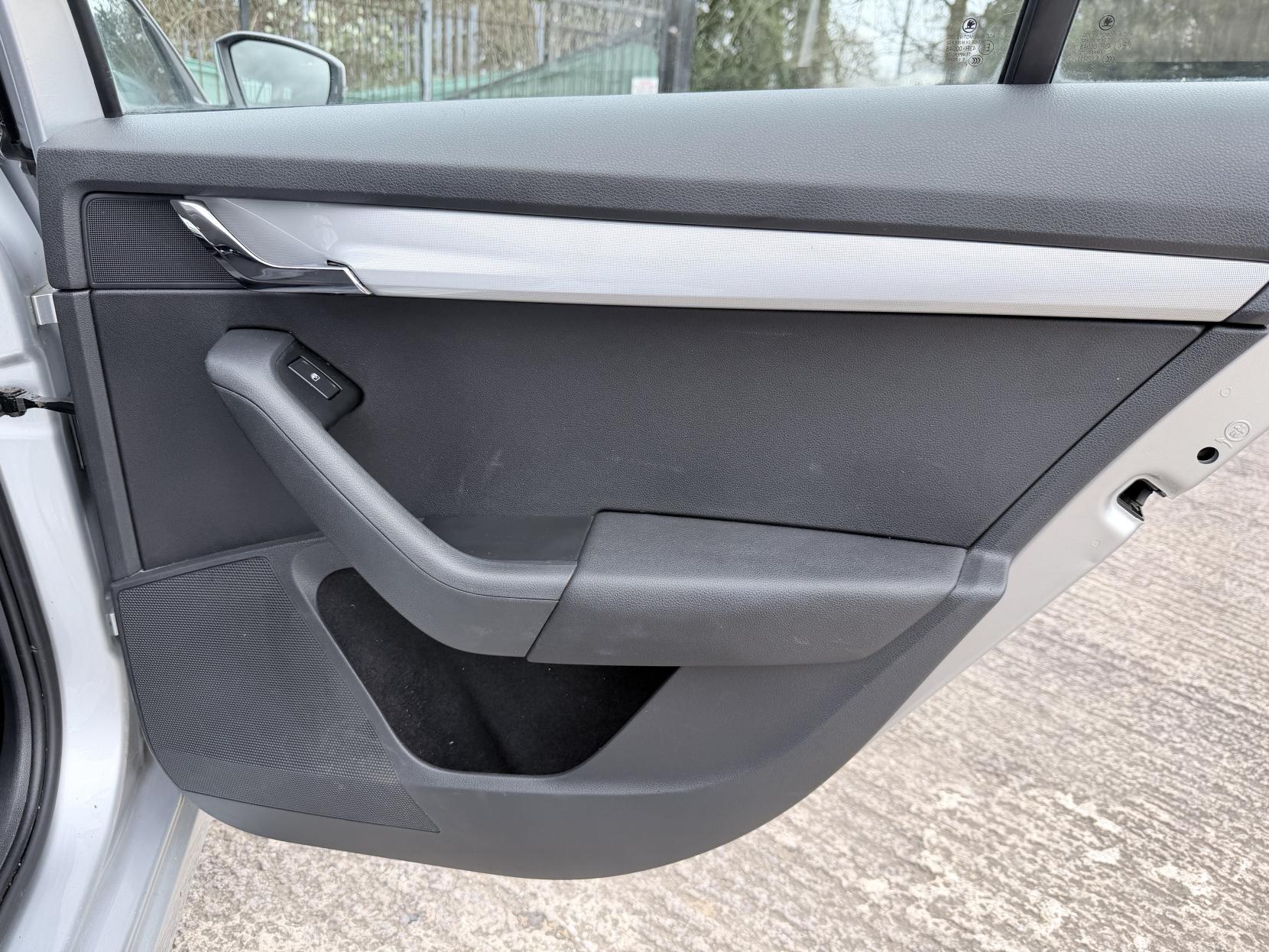 Skoda Octavia 1.4 TSI SE Estate 5dr Petrol DSG Euro 6 (s/s) (150 ps)