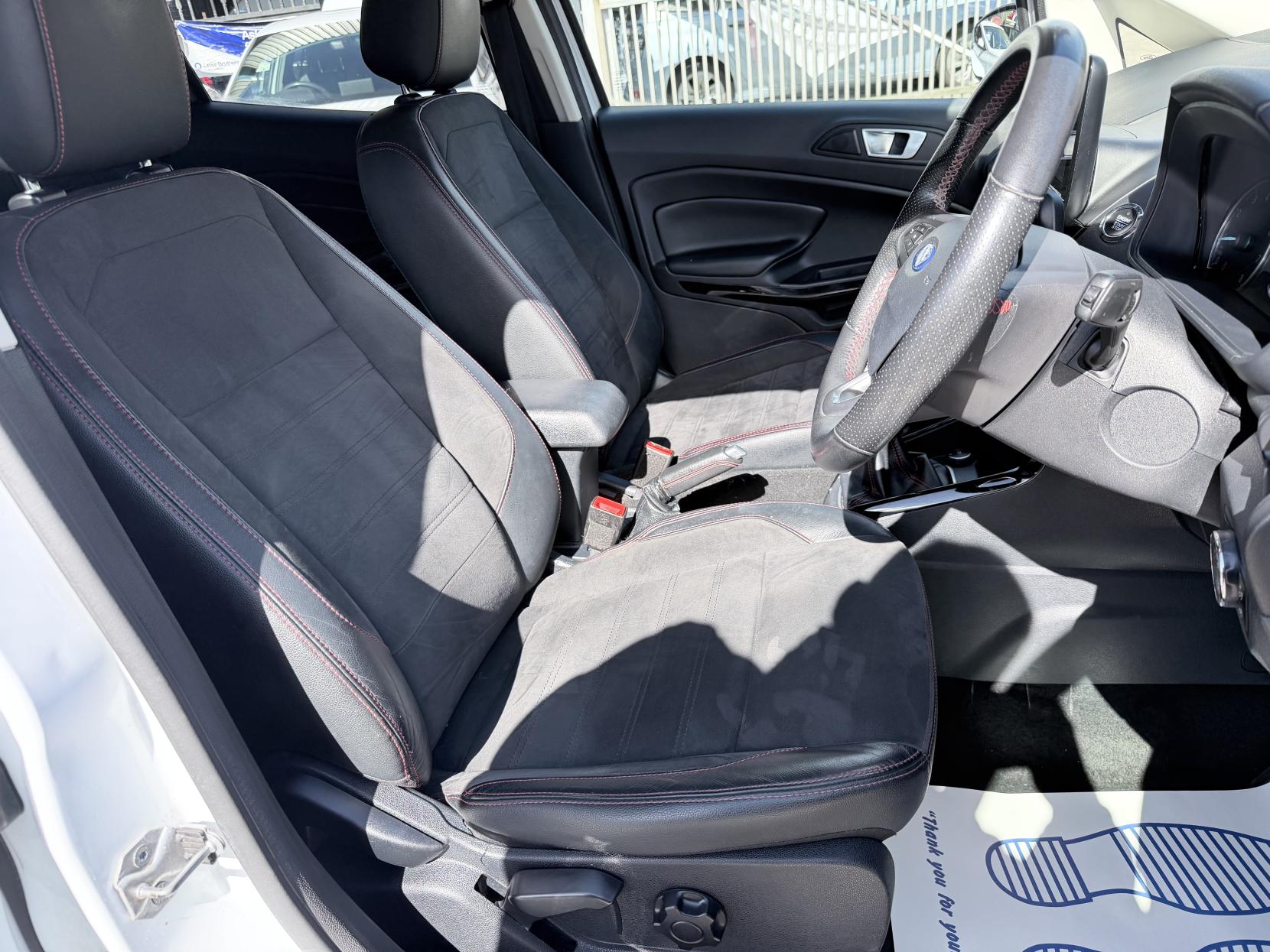 Ford EcoSport 1.0T EcoBoost ST-Line SUV 5dr Petrol Manual Euro 6 (s/s) (125 ps)