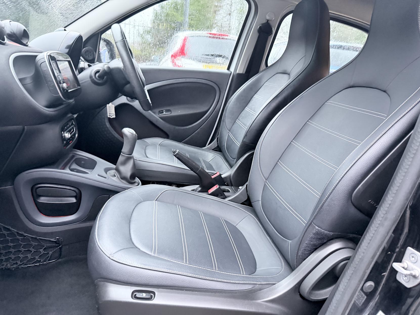 Smart forfour 1.0 Prime (Premium Plus) Hatchback 5dr Petrol Manual Euro 6 (s/s) (71 ps)