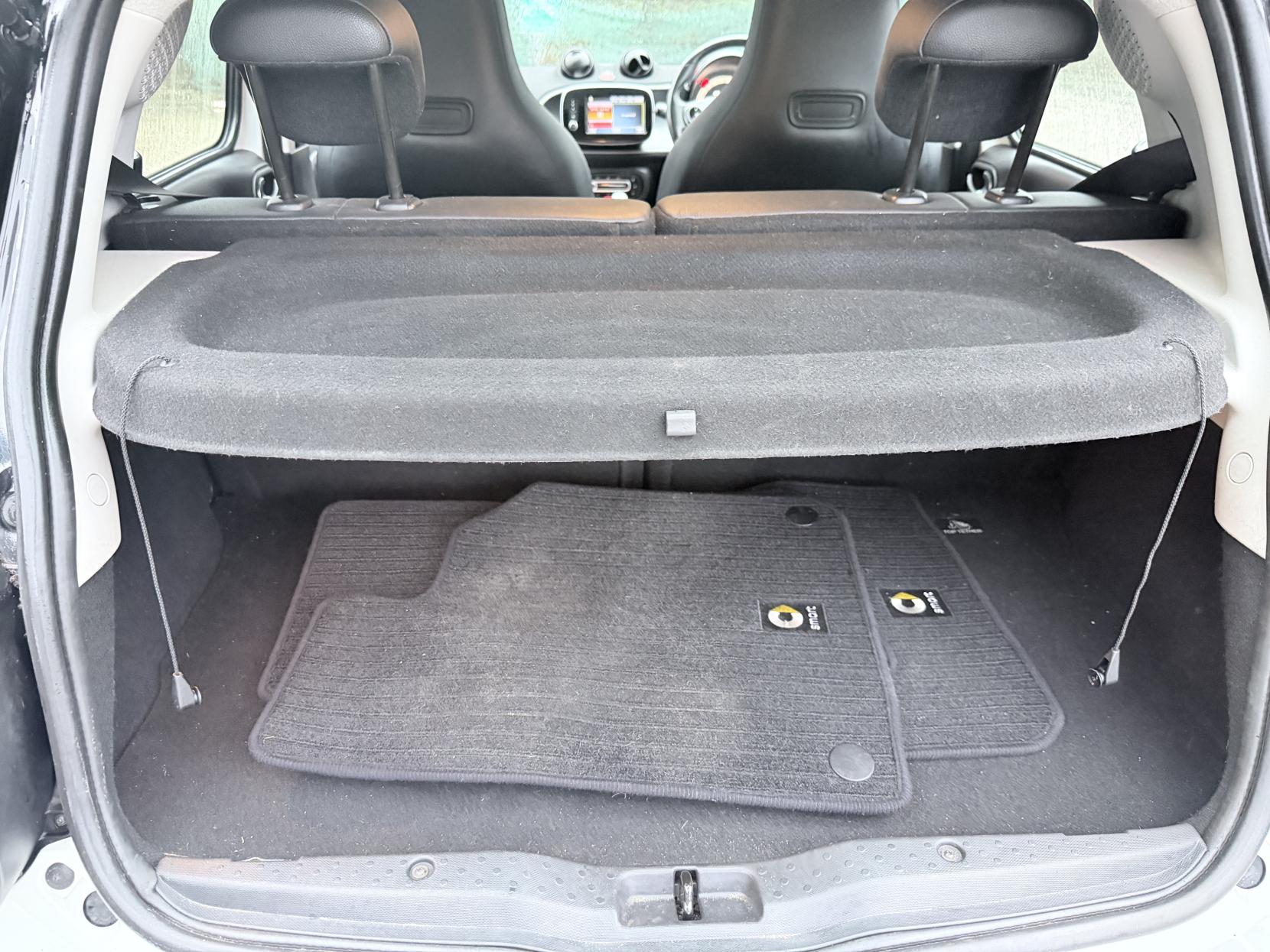 Smart forfour 1.0 Prime (Premium Plus) Hatchback 5dr Petrol Manual Euro 6 (s/s) (71 ps)