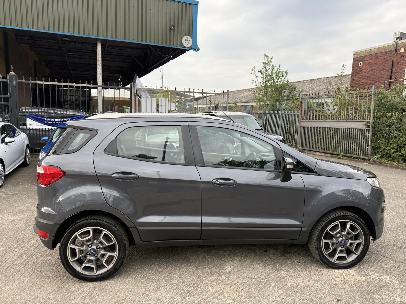 Ford EcoSport 1.5 TDCi Titanium SUV 5dr Diesel Manual 2WD Euro 6 (95 ps)