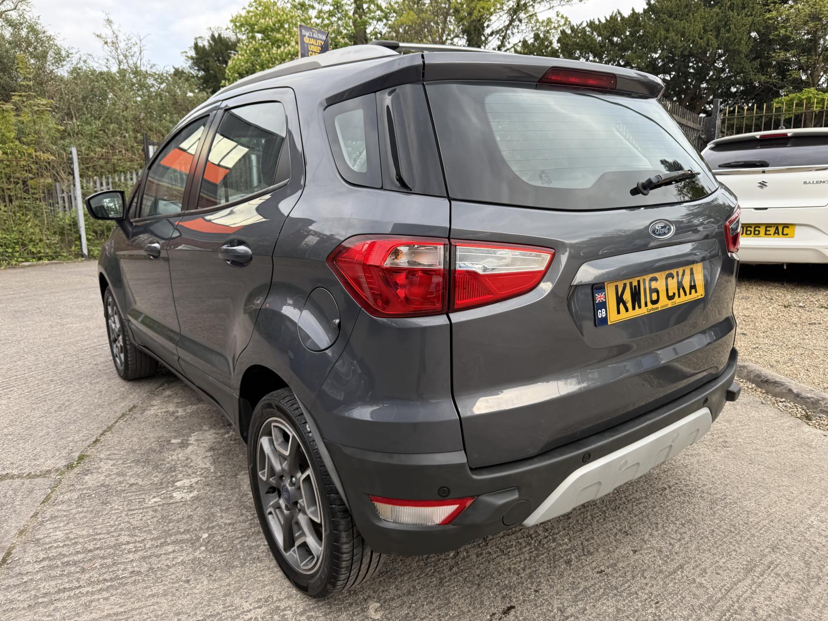 Ford EcoSport 1.5 TDCi Titanium SUV 5dr Diesel Manual 2WD Euro 6 (95 ps)