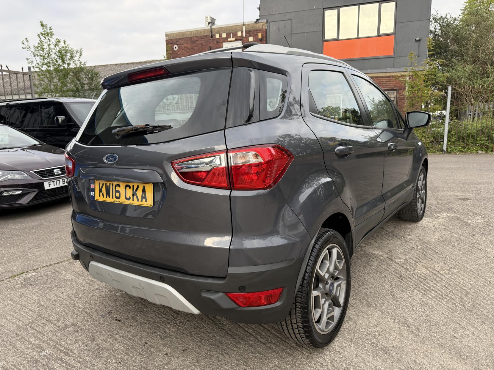 Ford EcoSport 1.5 TDCi Titanium SUV 5dr Diesel Manual 2WD Euro 6 (95 ps)