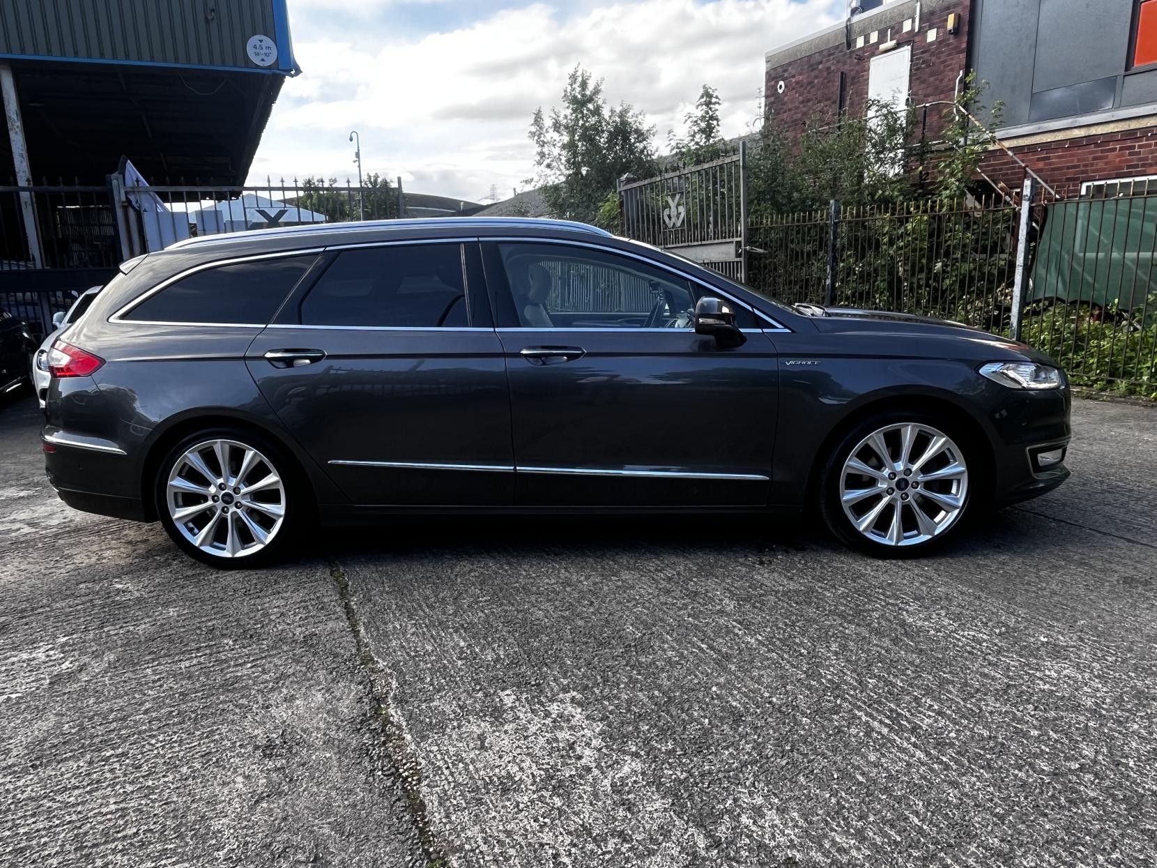 Ford Mondeo 2.0 TDCi Vignale Estate 5dr Diesel Powershift Euro 6 (s/s) (210 ps)