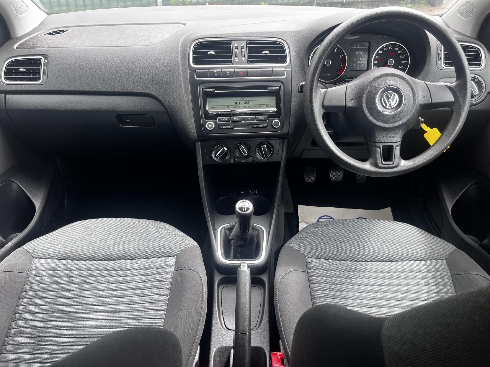 Volkswagen Polo 1.2 Moda Hatchback 5dr Petrol Manual Euro 5 (70 ps)
