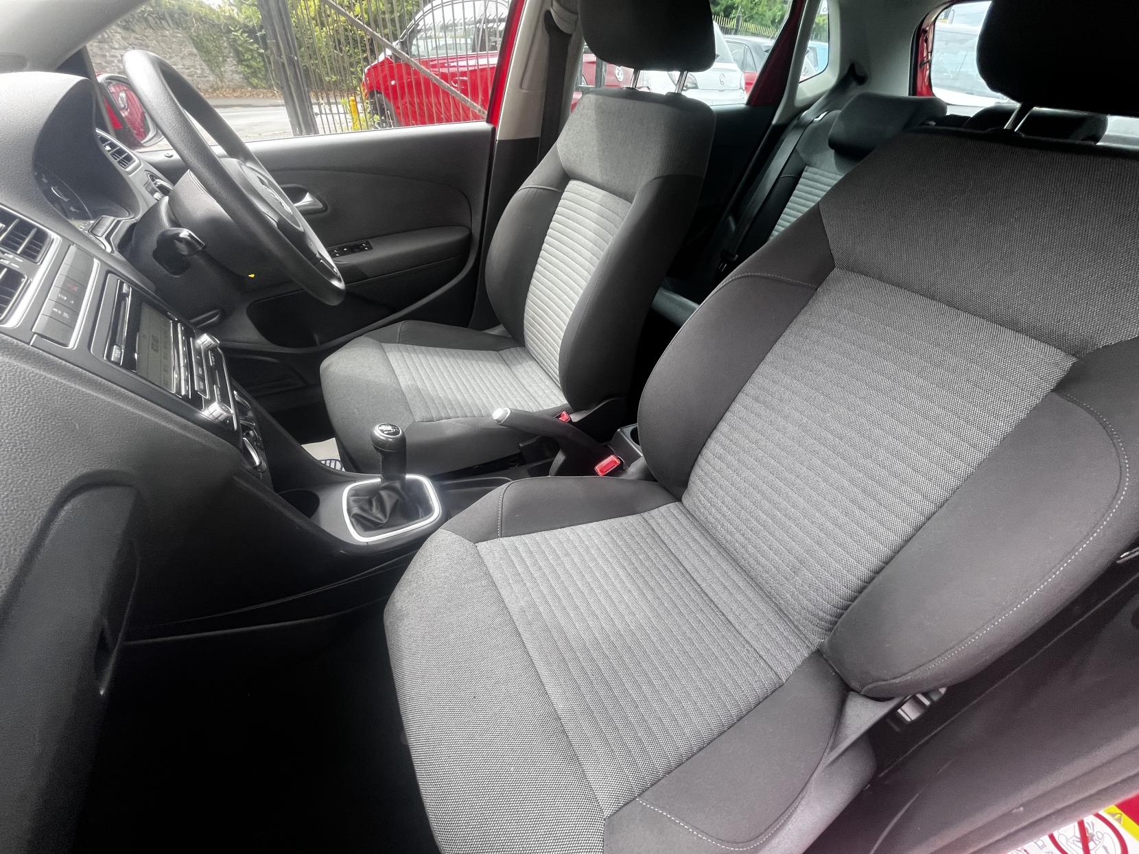 Volkswagen Polo 1.2 Moda Hatchback 5dr Petrol Manual Euro 5 (70 ps)