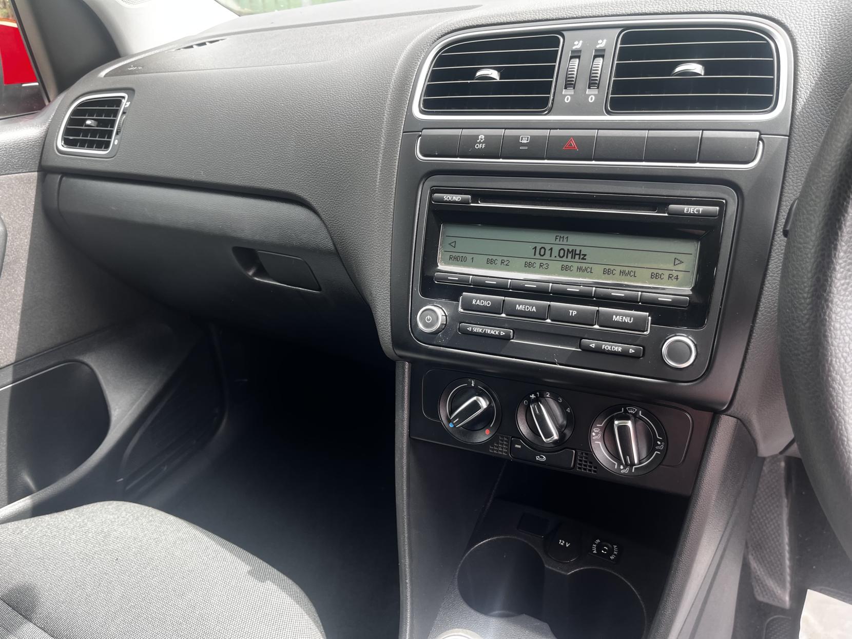 Volkswagen Polo 1.2 Moda Hatchback 5dr Petrol Manual Euro 5 (70 ps)