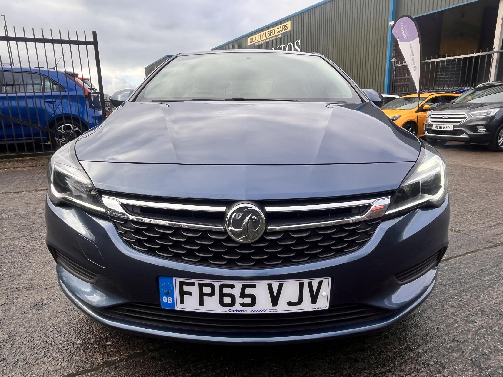 Vauxhall Astra 1.6 CDTi ecoTEC BlueInjection Design Hatchback 5dr Diesel Manual Euro 6 (110 ps)