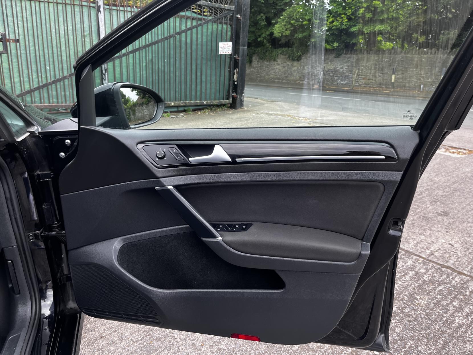 Volkswagen Golf 2.0 TDI BlueMotion Tech GT Hatchback 5dr Diesel Manual Euro 6 (s/s) (150 ps)