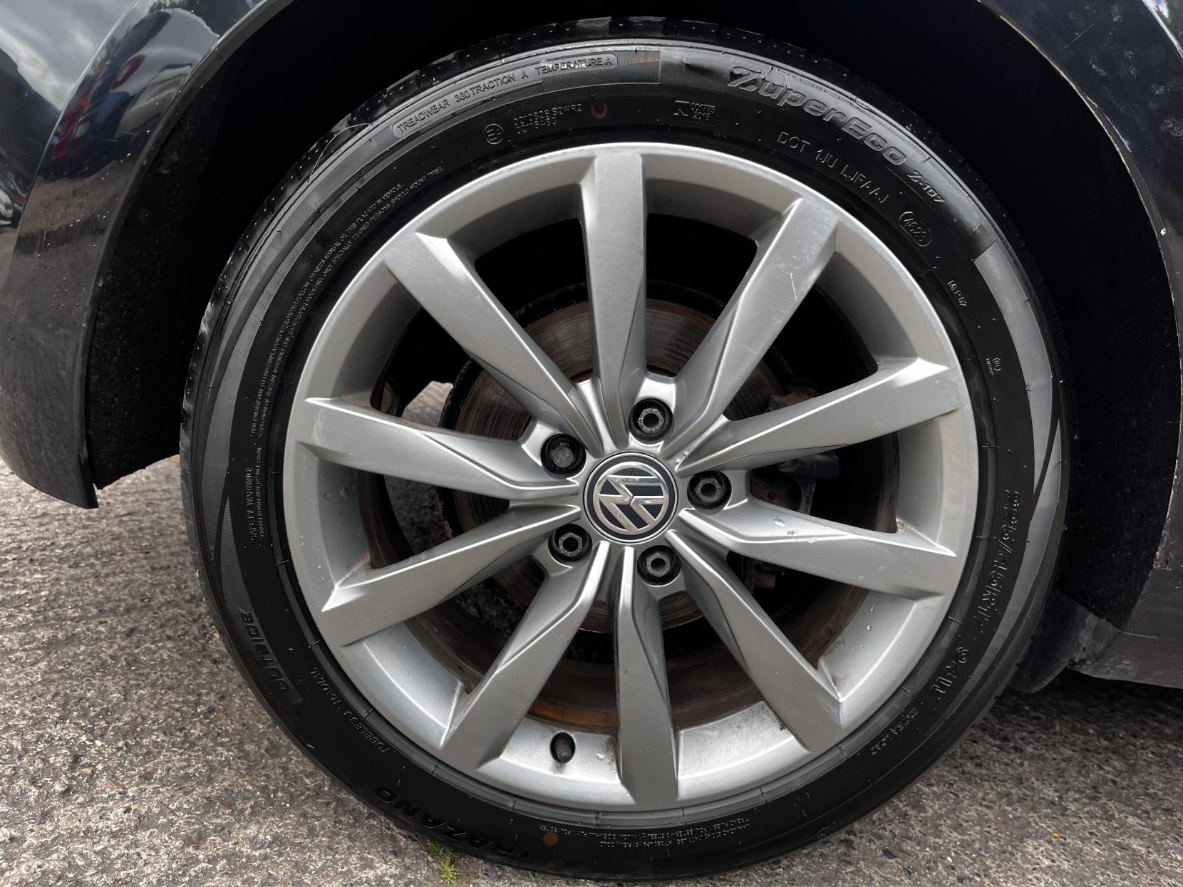Volkswagen Golf 2.0 TDI BlueMotion Tech GT Hatchback 5dr Diesel Manual Euro 6 (s/s) (150 ps)