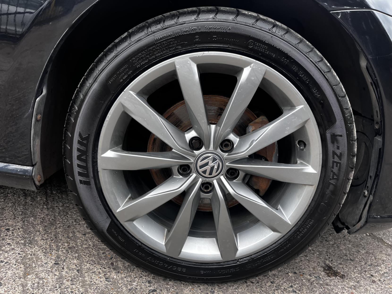 Volkswagen Golf 2.0 TDI BlueMotion Tech GT Hatchback 5dr Diesel Manual Euro 6 (s/s) (150 ps)