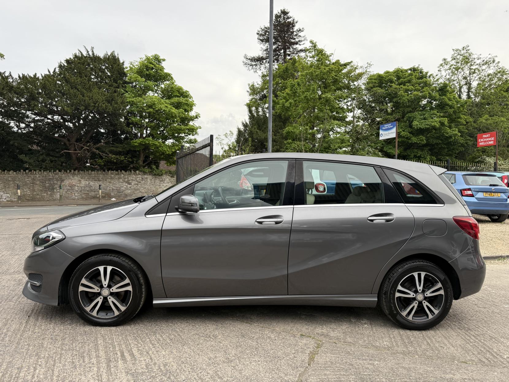 Mercedes-Benz B Class 1.5 B180d SE MPV 5dr Diesel 7G-DCT Euro 6 (s/s) (109 ps)