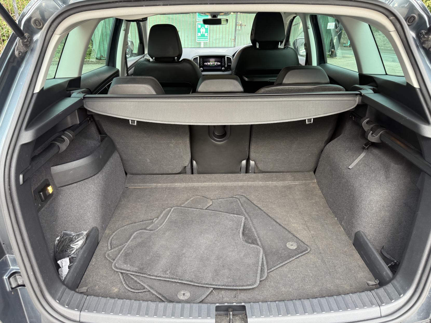 Skoda Karoq 1.6 TDI SE L SUV 5dr Diesel DSG Euro 6 (s/s) (115 ps)