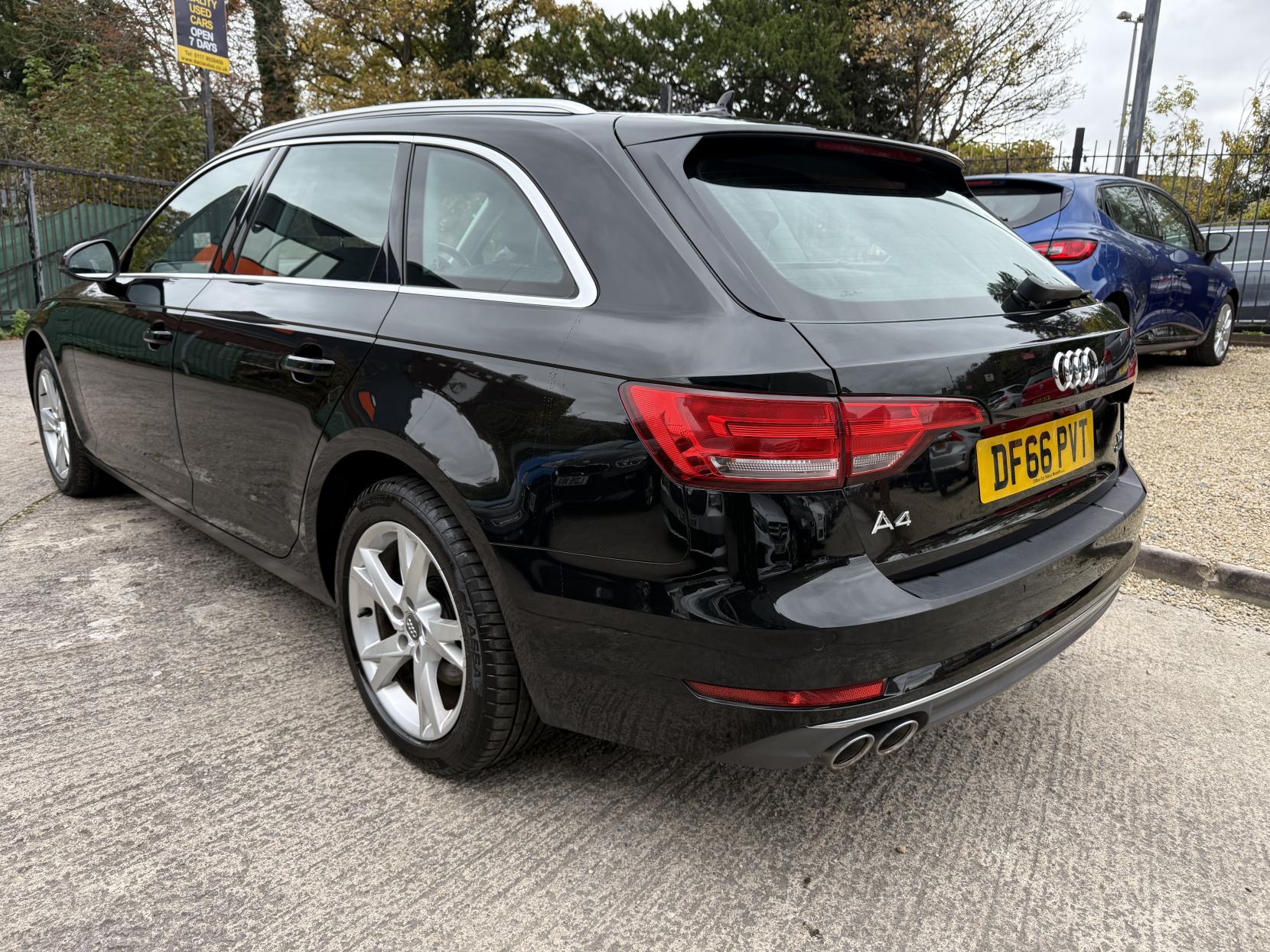 Audi A4 Avant 2.0 TDI Sport Estate 5dr Diesel S Tronic quattro Euro 6 (s/s) (190 ps)