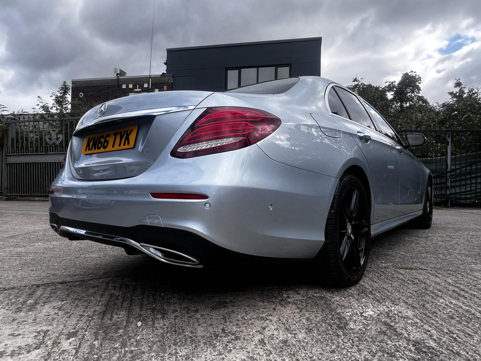 Mercedes-Benz E Class 2.0 E220d AMG Line (Premium Plus) Saloon 4dr Diesel G-Tronic+ Euro 6 (s/s) (194 ps)