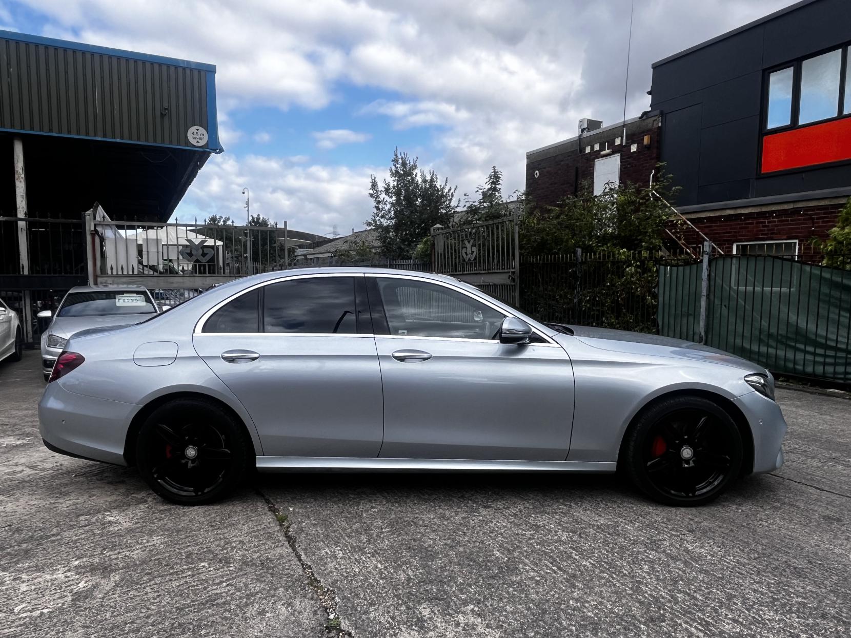 Mercedes-Benz E Class 2.0 E220d AMG Line (Premium Plus) Saloon 4dr Diesel G-Tronic+ Euro 6 (s/s) (194 ps)