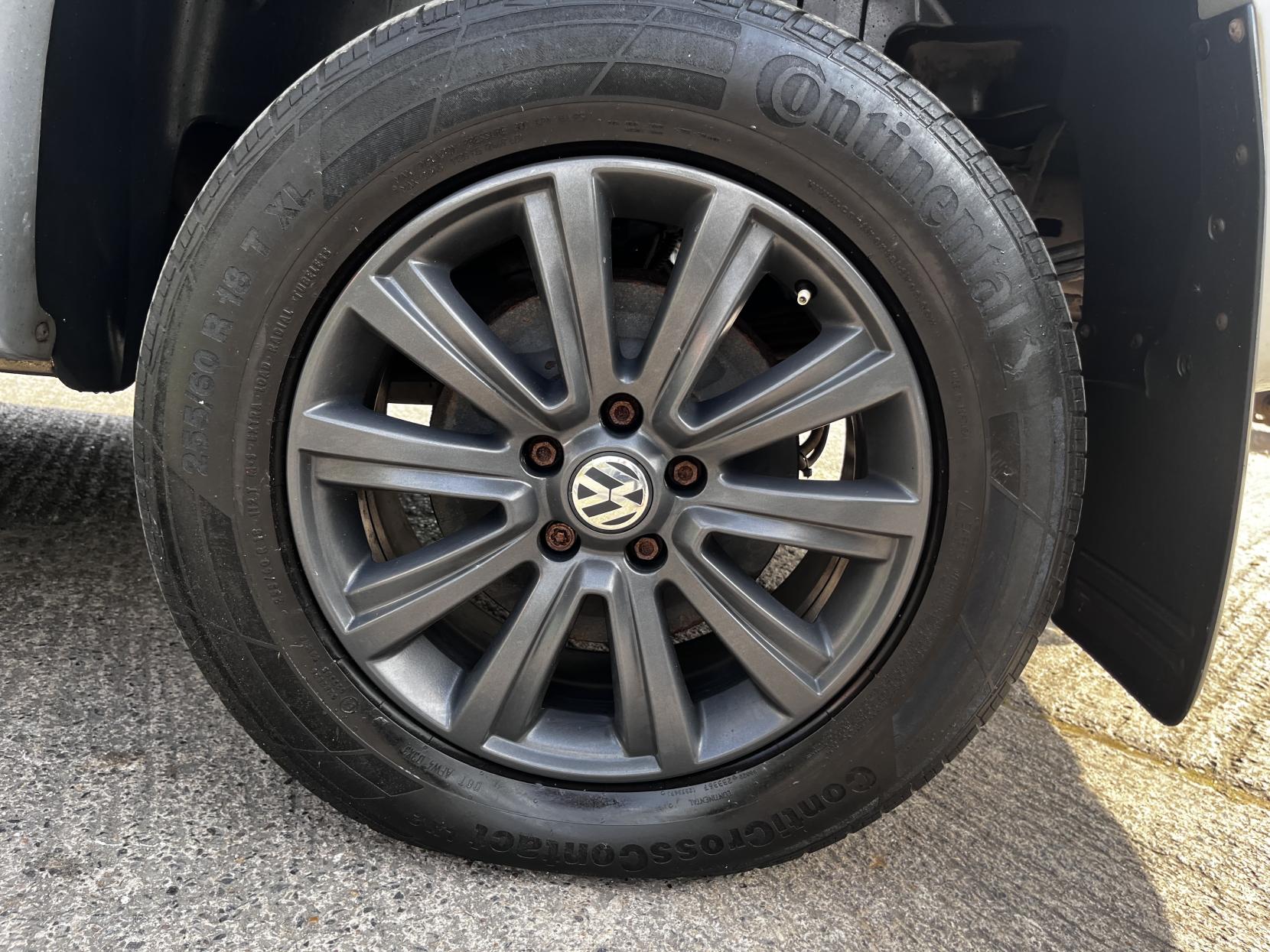 Volkswagen Amarok 2.0 BiTDI BlueMotion Tech Highline Pickup Double Cab 4dr Diesel Auto 4Motion Euro 5 (s/s) (180 ps)