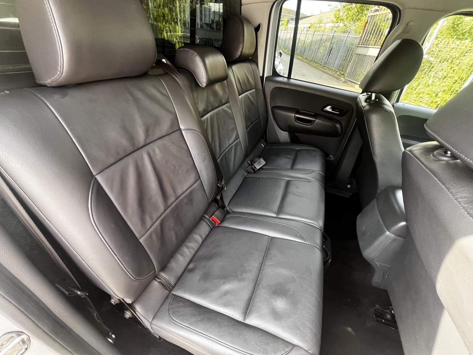 Volkswagen Amarok 2.0 BiTDI BlueMotion Tech Highline Pickup Double Cab 4dr Diesel Auto 4Motion Euro 5 (s/s) (180 ps)